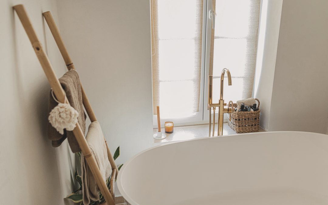 Estilo nórdico, industrial o mediterráneo: ¿qué tipo de baño encaja contigo?